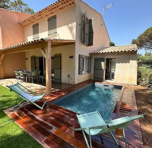 Plages De La Nartelle- Maxime - Piscines Privees 圣马克西姆