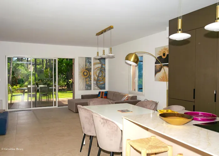 Villa Plages De La Nartelle- Maxime - Piscines Privees *